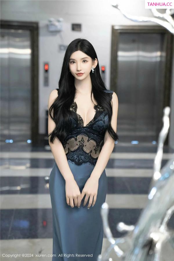 周于希dummy  [XiuRen]高清写真图 2024.03.15 No.8242 周于希Sally 美腿黑丝第8张图片